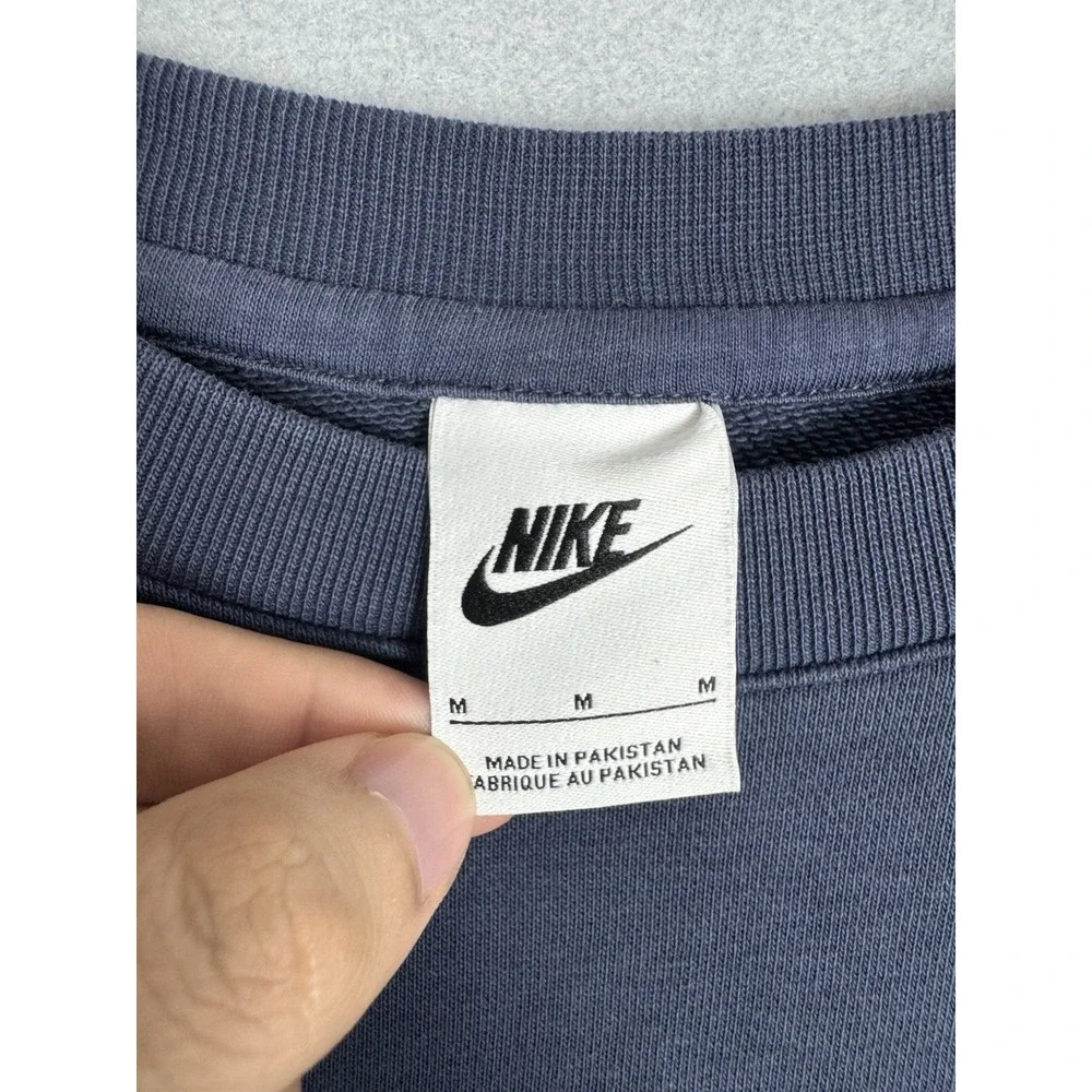 Nike FC Barcelona Swoosh Logo Crewneck Sweater Men Medium Soccer Yamal Futbol